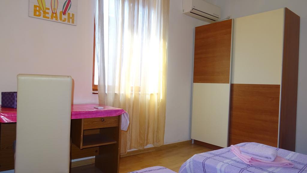 Apartments Eldi สปลิท ภายนอก รูปภาพ